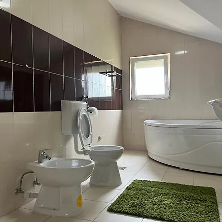 Lejlighed Apartman Romansa Sa 4 Spavace Sobe Čitluk